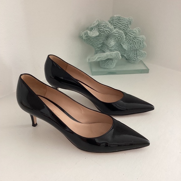 GIANVITO ROSSI BLACK PATENT LEATHER PUMPS LOW HEEL POINTY TOE 38 7.5 Worn 1
